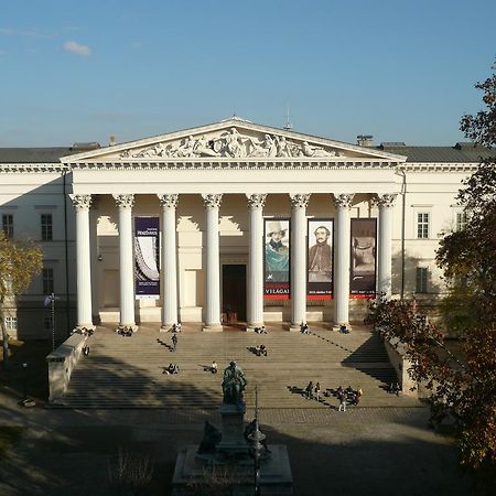 Museum View Apartment Budapeste Exterior foto